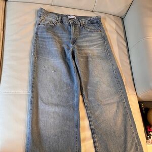 Zara wide leg jeans. Mid rise. Size 4. Excellent condition.